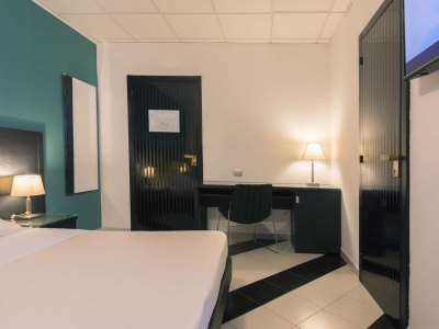 Hotel Executive Business