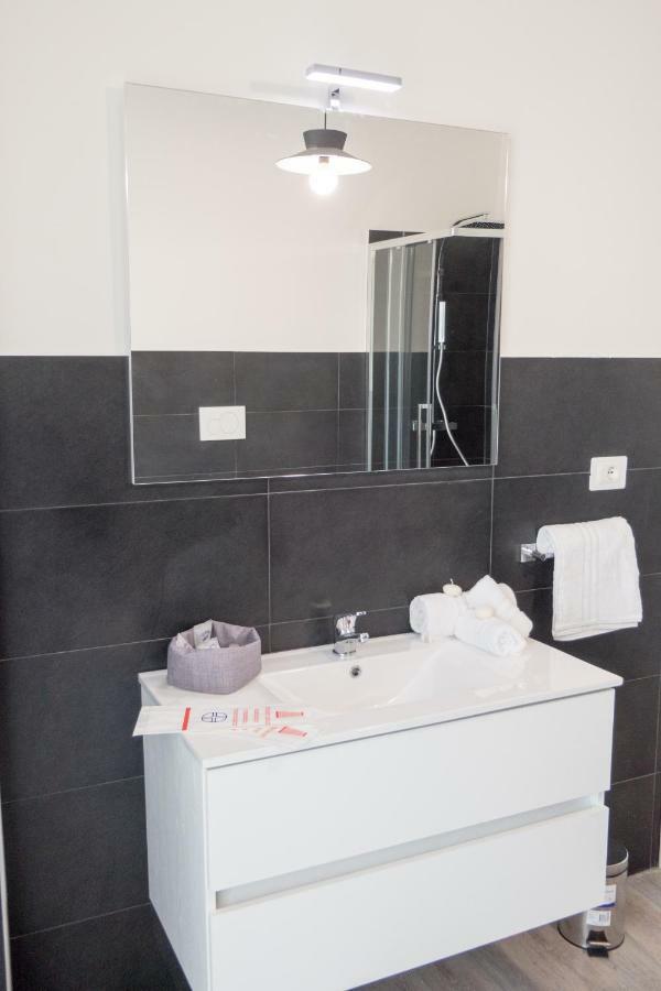 Airport - Palese 2 Bed & Breakfast