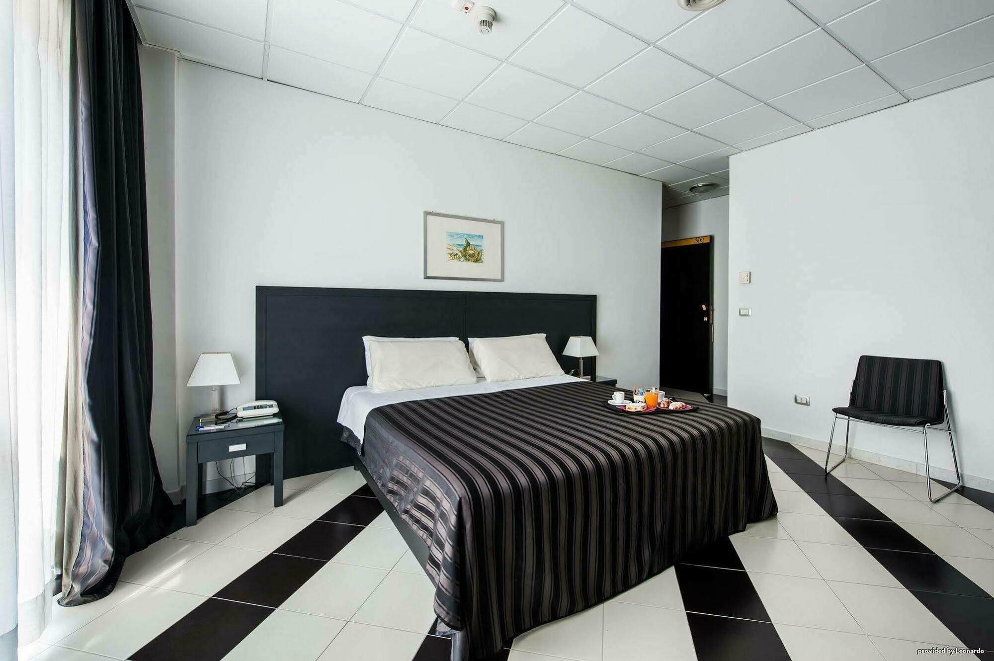 Hotel Executive Business