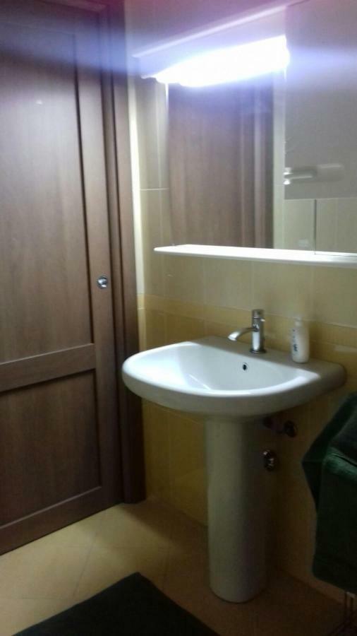 Flat By Lello *