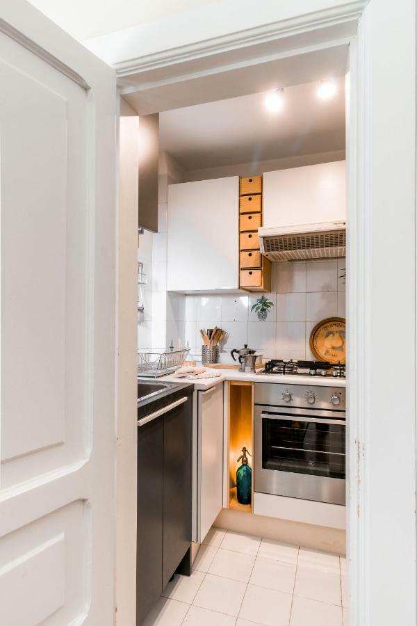 1910 Apartment Bari