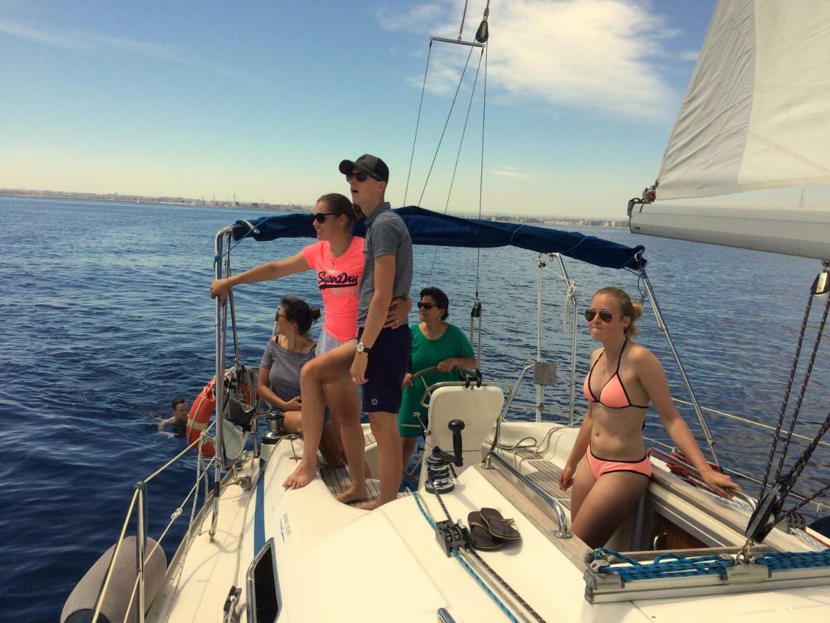 Botel Waypoint Azzurra