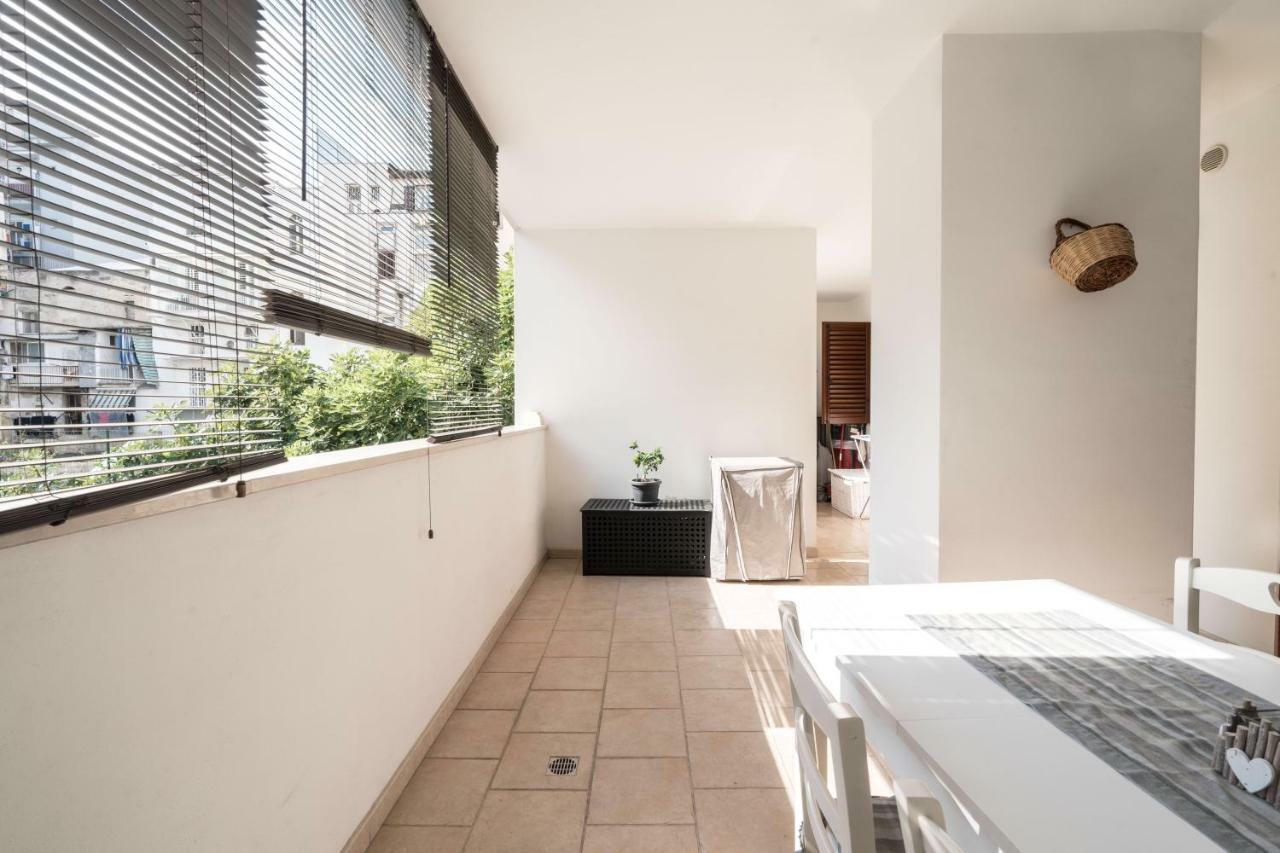 Happy Apartment