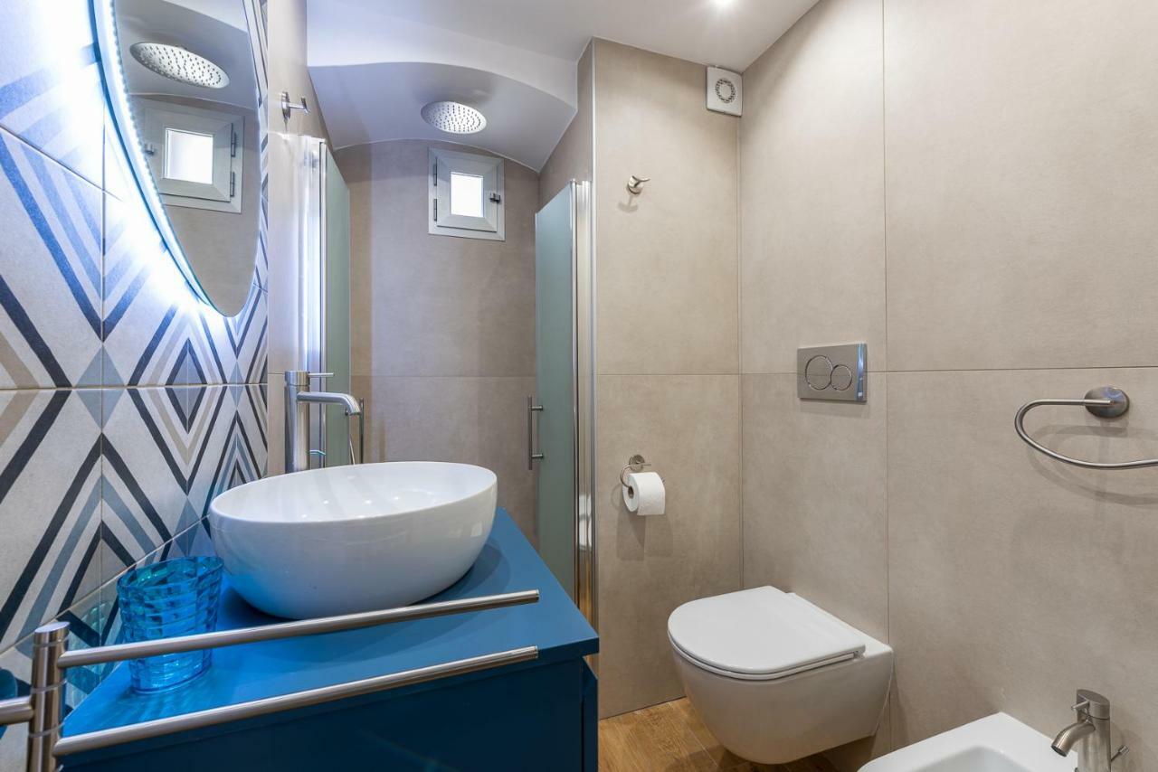 David Pretty Loft Near Station Casatuabari * Bari