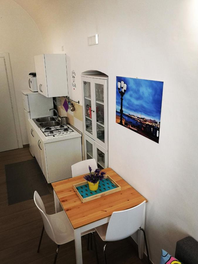 White House Apartman Bari
