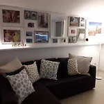 Cattaro Street - Apartment Near The Sea