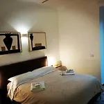 Sonnino Suite Jacuzzi Apartment