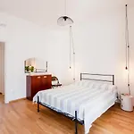 Interno 19 - Vista Mare
