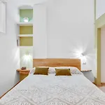 Madame Bari\' Suite Apt In The Heart Of Bari