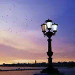 Simpson - Aeroporto Di Bari - Affittacamere