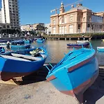 Simpson - Aeroporto Di Bari - Affittacamere
