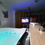 Green Suite