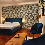 Green Suite
