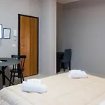 Dante 3 Guesthouse By Apulia Accommodation