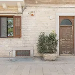 La Finestra Sul Mare Nel Cuore Di Bari