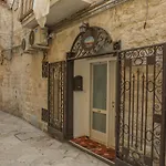 Terra E Marte Baita Nella Roccia