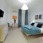 Bari Guesthouse Dg _ Studio & Office_