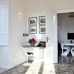 Art View Luxury Apartment