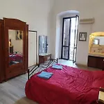 Very Central Apartment, By Shops, Bars, Restaurants
