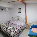 Central Private Flat By Old Town, Shops, Restaurants