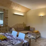 Br Apartment