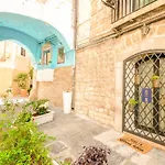 Cozy House In The Old City