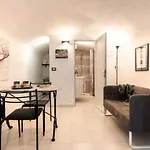 White&Grey Comfy Apartment