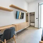 Astroom Apartments