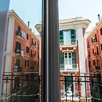 Astroom Apartments