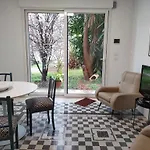 Giardino A Mare