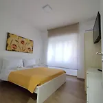 Lela\'S Room