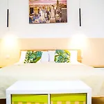 Suite N.2 500Mt Da Policlinico/10Min Da Stazione