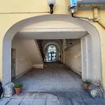 La Maisonette