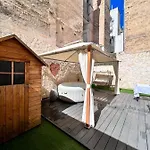 Lady Luxury Apartment