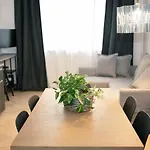 Black Marble - Design Apartment