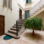 Apt 2 In The Historic Center Bari
