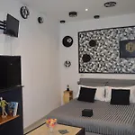 Geometric Art Home