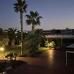 Villa Antonia sul mare con piscina Torre a mare (Bari)