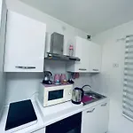 Rose\'S House