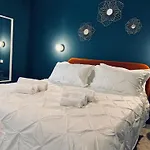 Dulcamara Boutique Apartments - Blue Velvet
