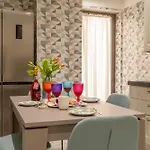 Lux 10 - Stazione & Universita Apartment