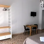 Sole & Luna Guest House