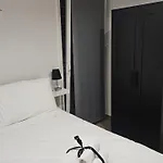Black & White Luxury Rooms