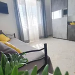 Limited Edition Guesthouse