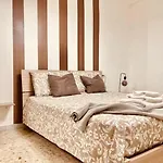 Manzoni Artist Lodge