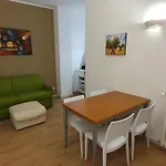 Iris Apartment Qsella