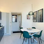 Dulcamara Boutique Apartments - Maison Deco