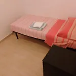 Appartamento Con Due Camere Da Letto Al Centro Di Bari