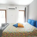 Central Modern Studio Bari