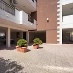 Mistral Suite Apartment - Free Private Car Park